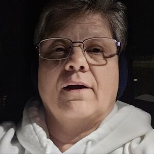 Meet your Posher, Sharon